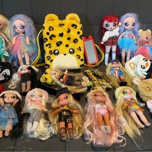 28 Na Na dolls+ accessories